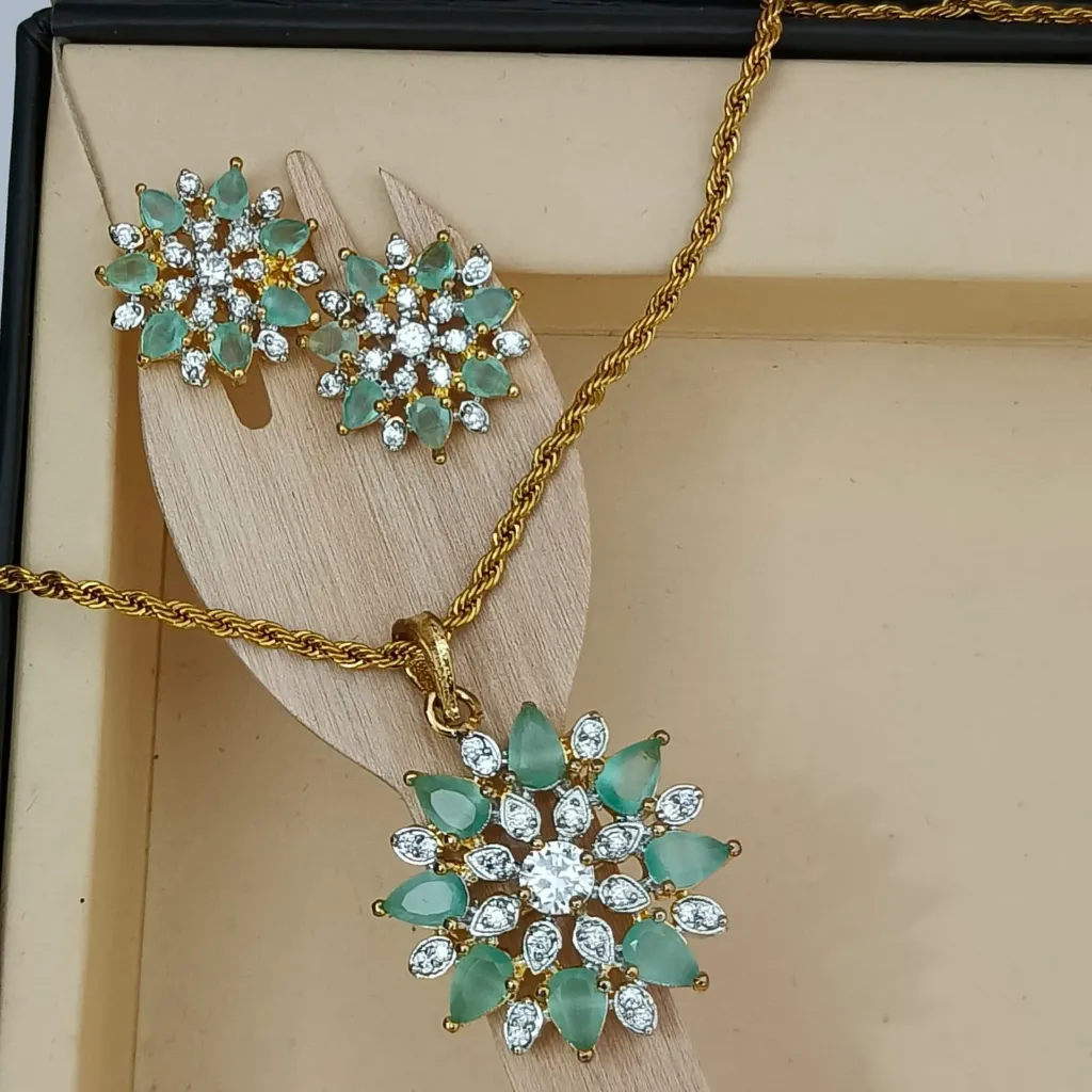 [PSG006] Emerald Bloom Sparkle Pendant Set