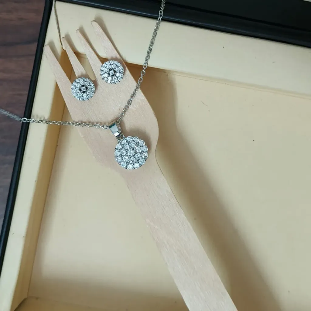 [PSS005] Luna Cluster Sparkle Anti-Tarnish Pendant Set