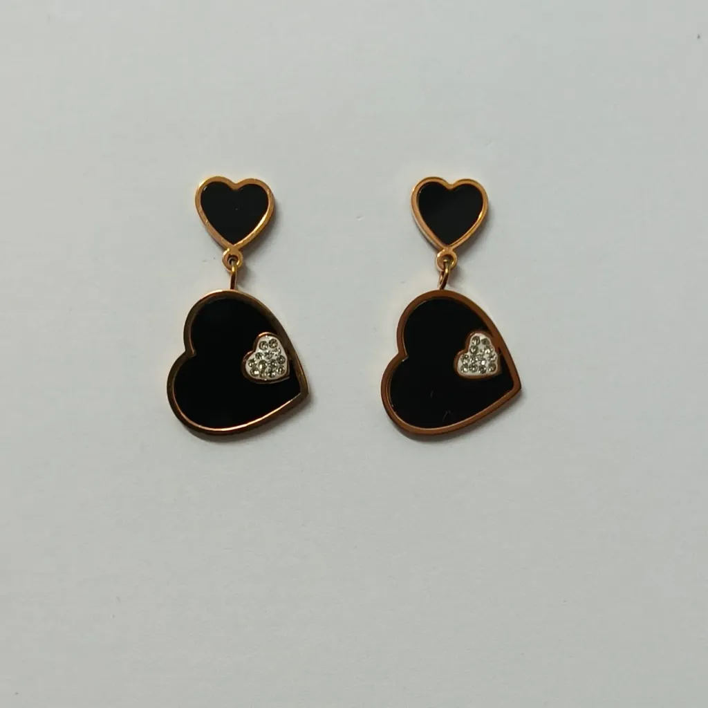 Black Heart Drop Earrings
