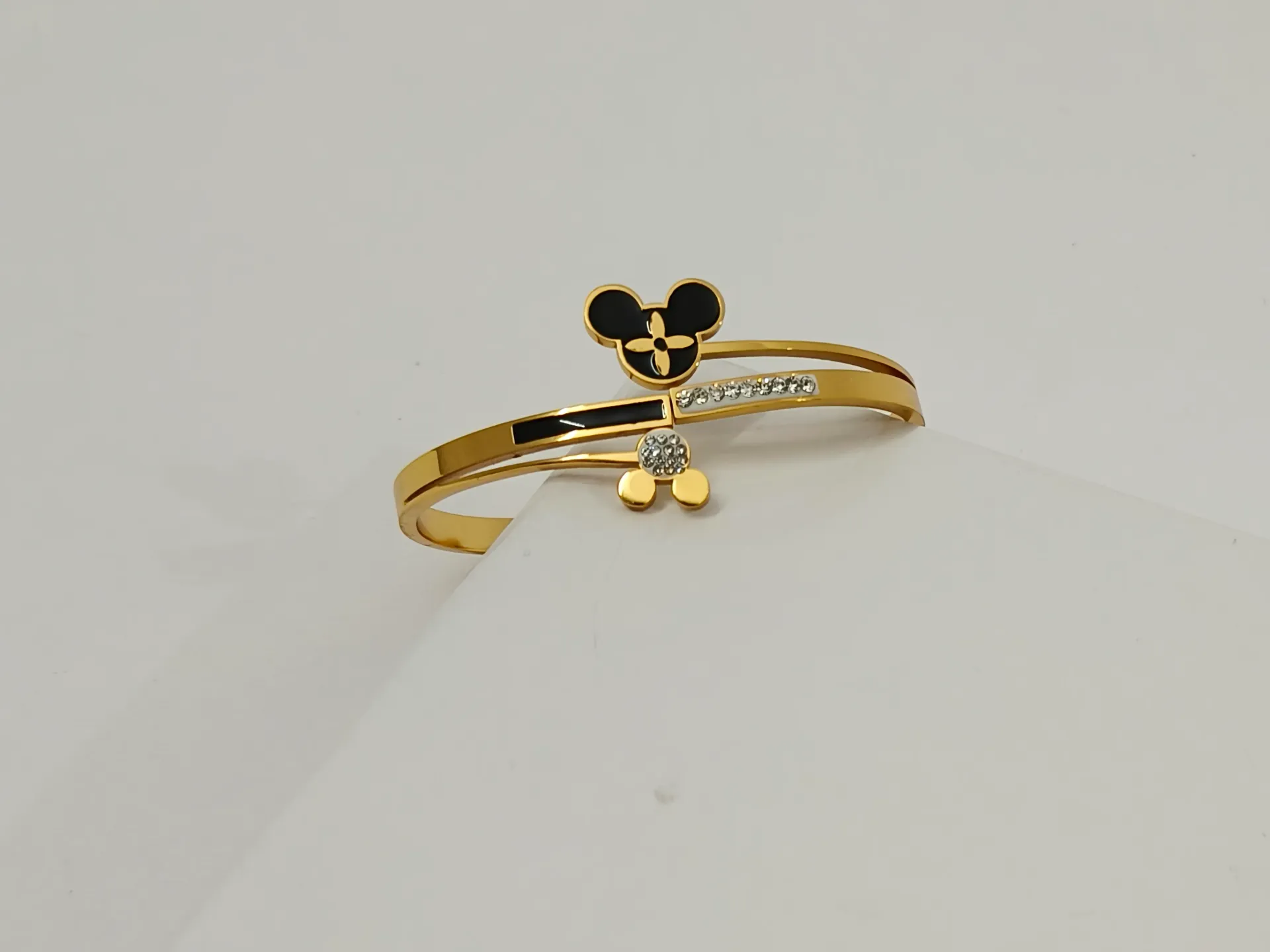 [ATBG019] Mickey Motif Crystal Anti Tarnish Bracelet