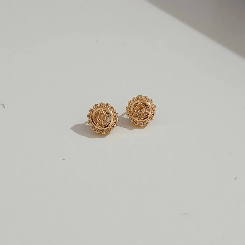 [EDCG003] Radiant Bloom Stud Earrings