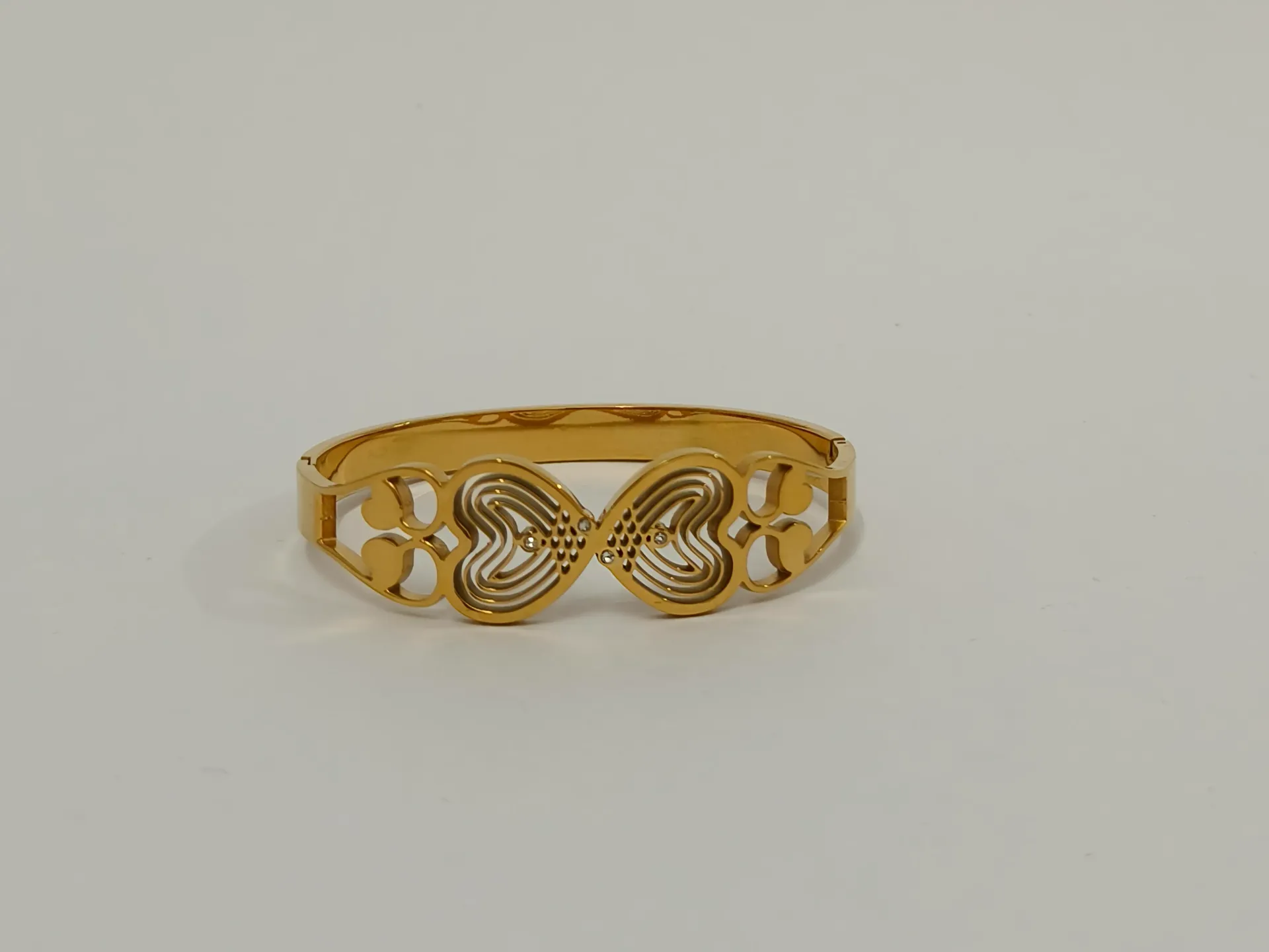 [ATBG027] Interlocking Heart Motif Anti Tarnish Bracelet