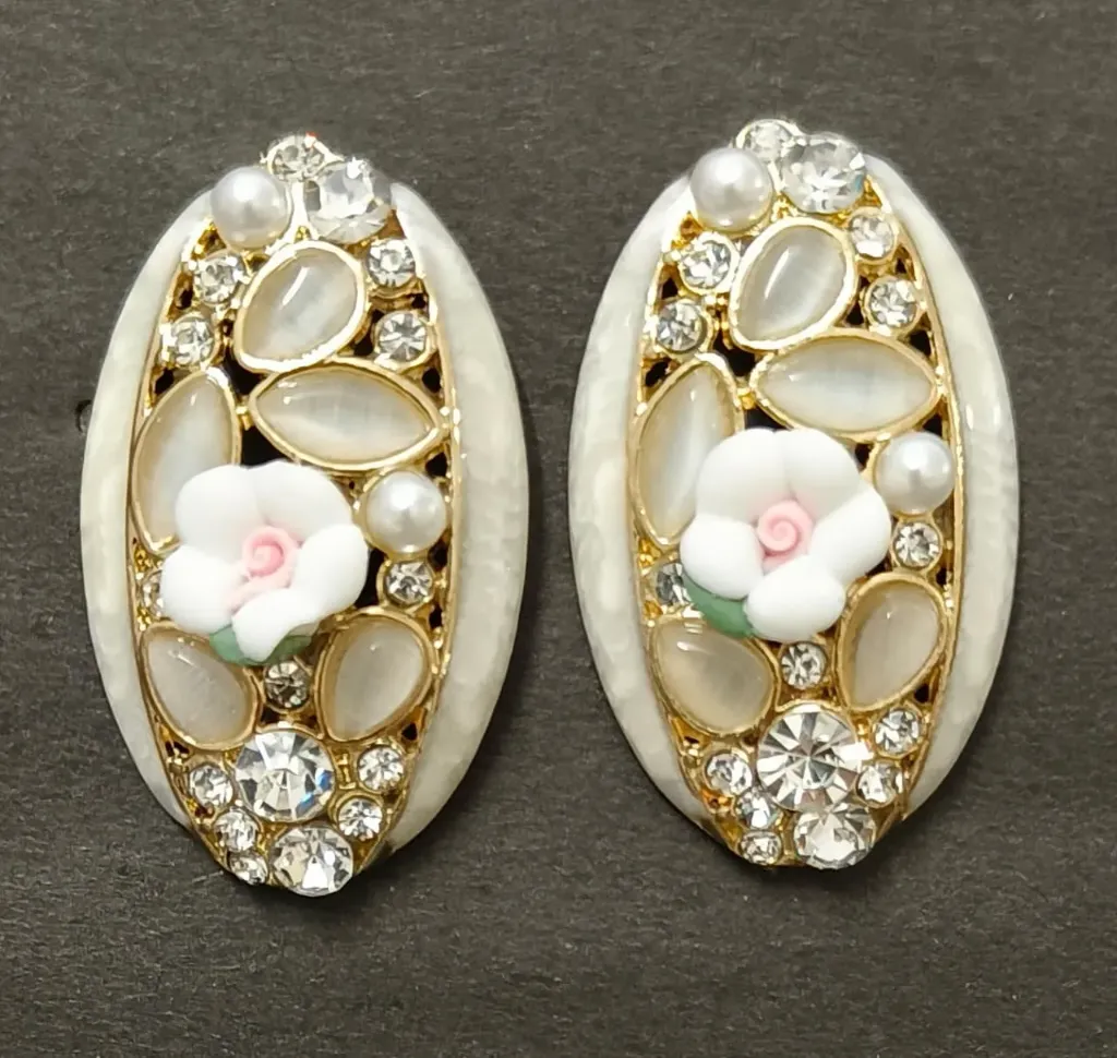 Floral Embellished Oval Stud Earrings – Anti Tarnish