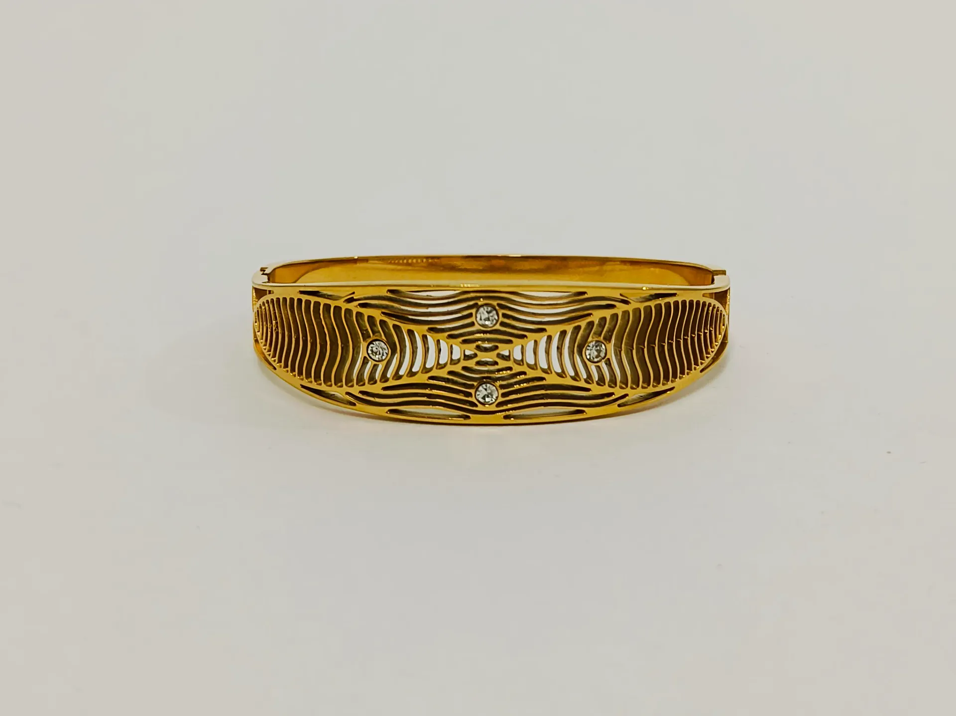 [ATBG028] Wave Cutwork Crystal Accent Anti Tarnish Bracelet