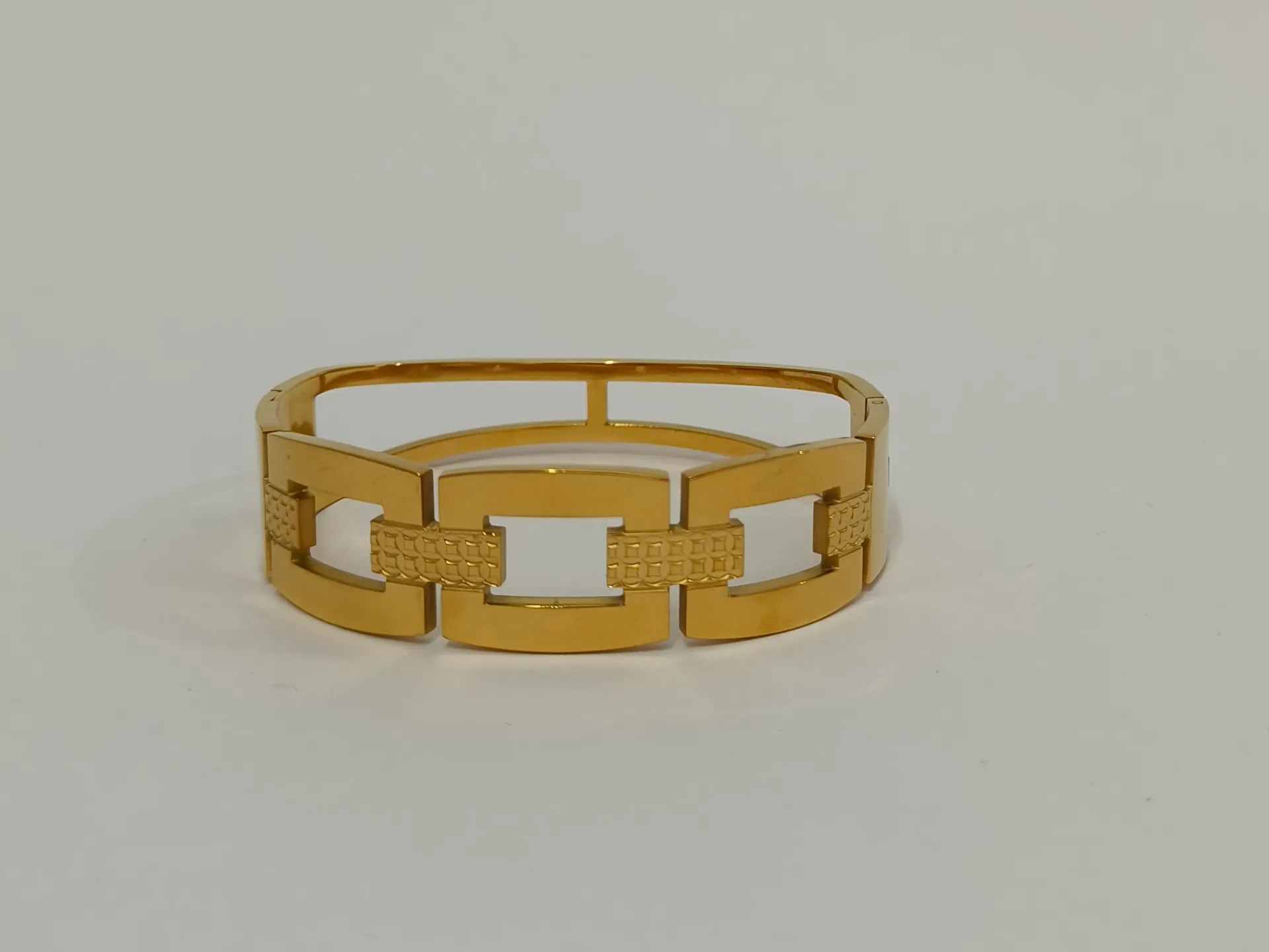 Gold Finish Geometric Link Anti Tarnish Bracelet