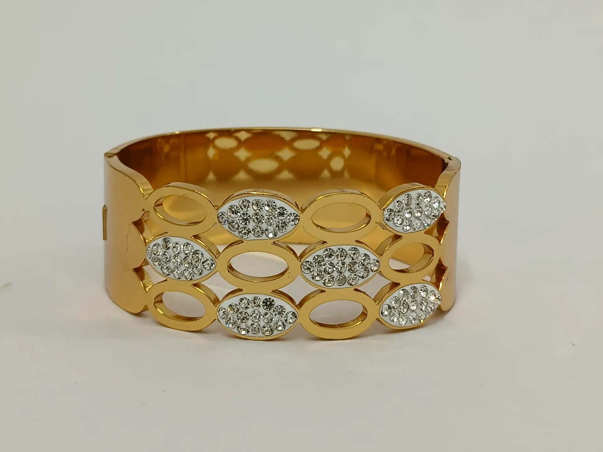Gold Finish Crystal Oval Motif Anti Tarnish Bracelet