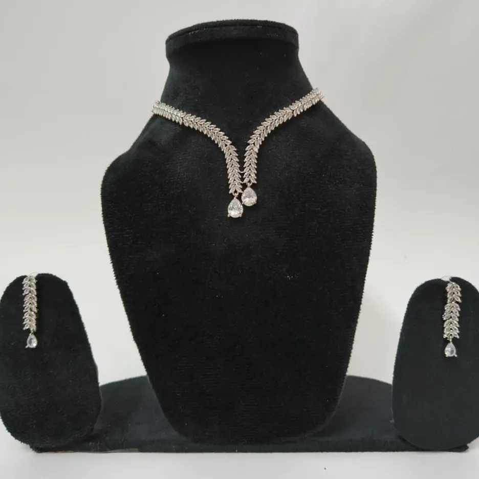 [SAD010] Feather Drop Elegance American Diamond Necklace Set