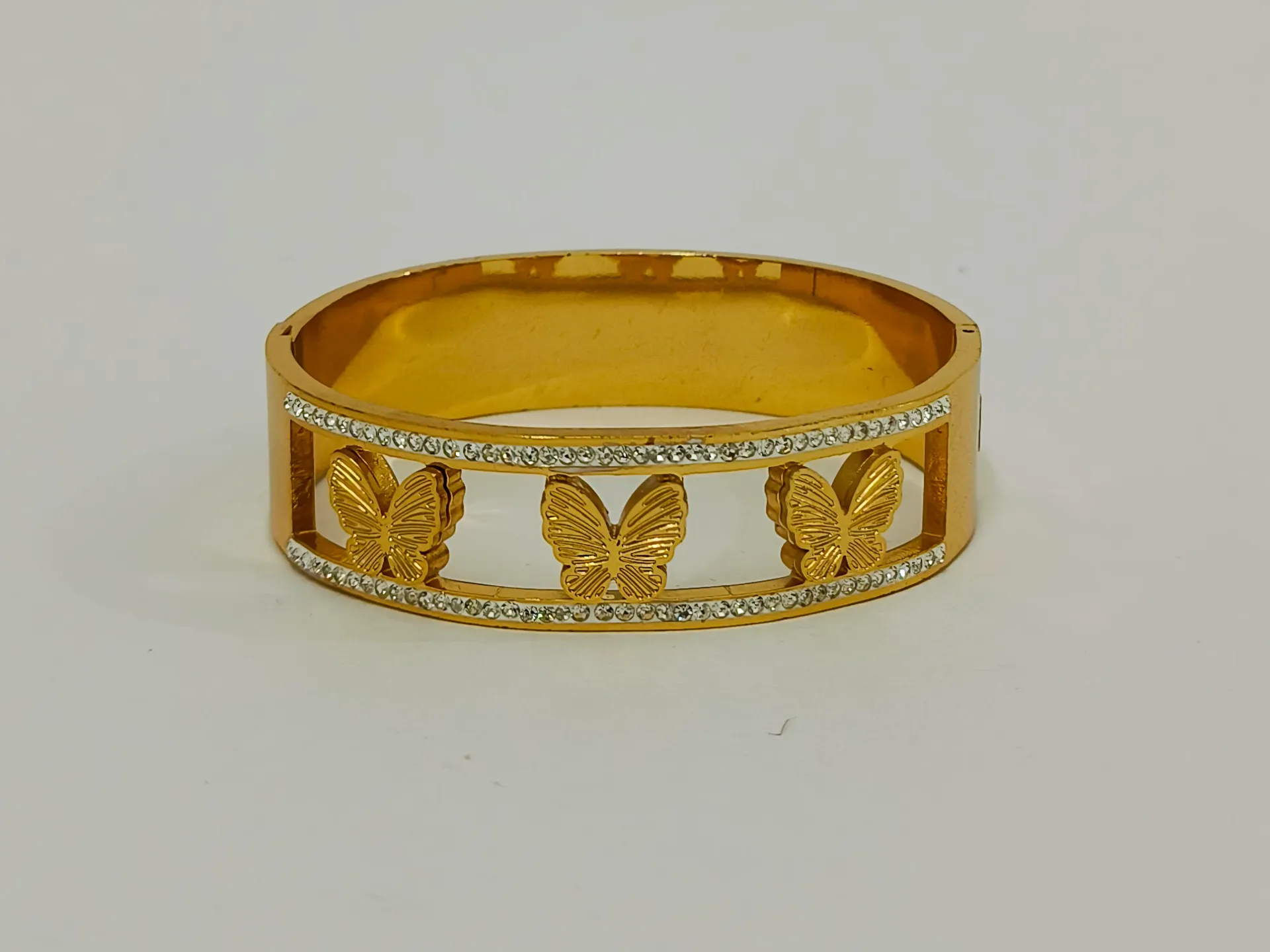 [ATBG032] Butterfly Motif Crystal Anti Tarnish Bracelet