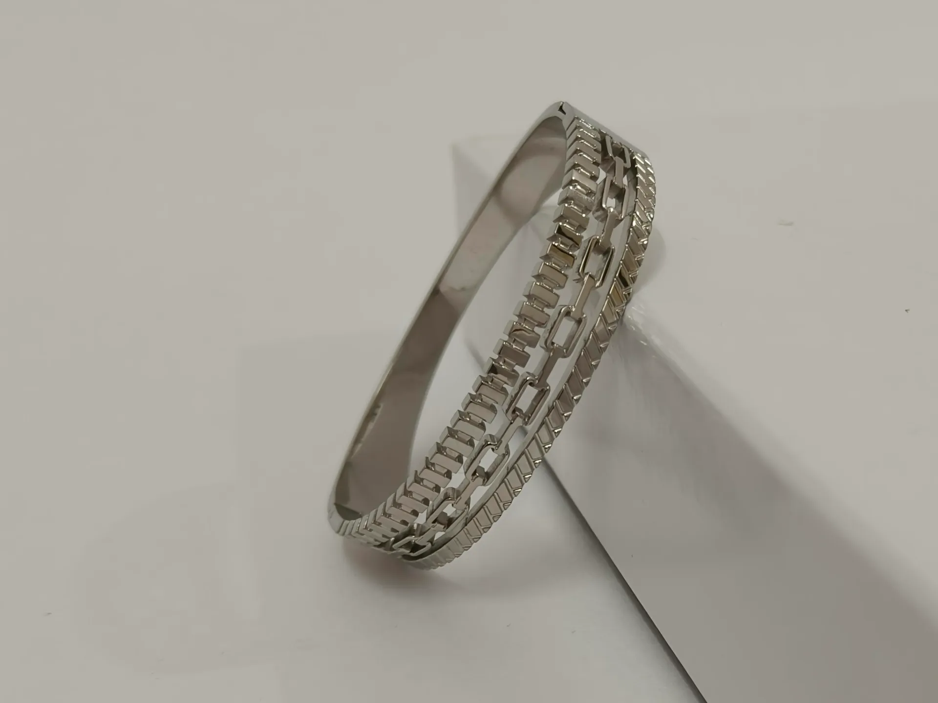 Silver Chain-Link Anti Tarnish Bracelet