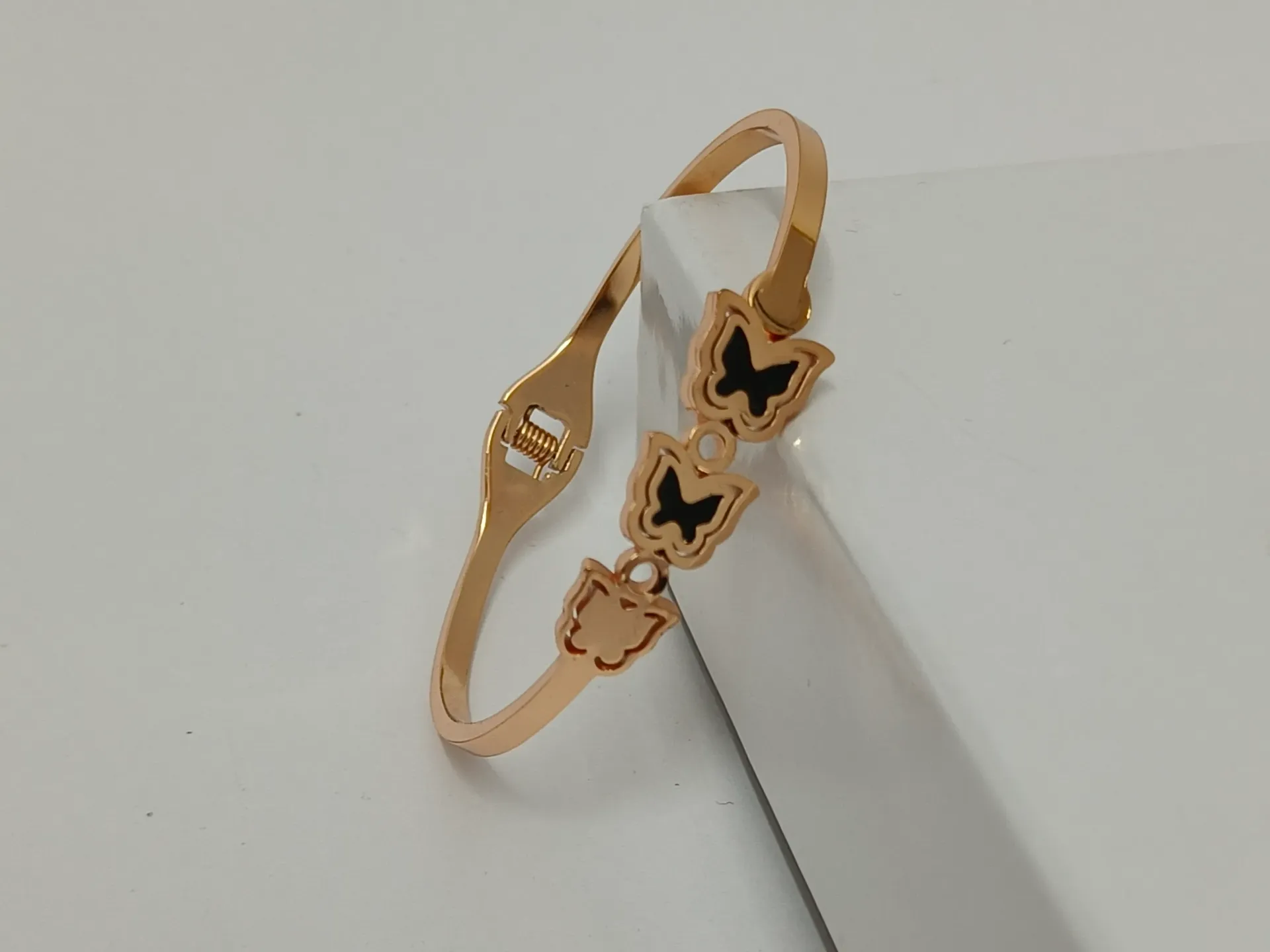 [ATBRG002] Rose Gold Butterfly Motif Anti Tarnish Bracelet