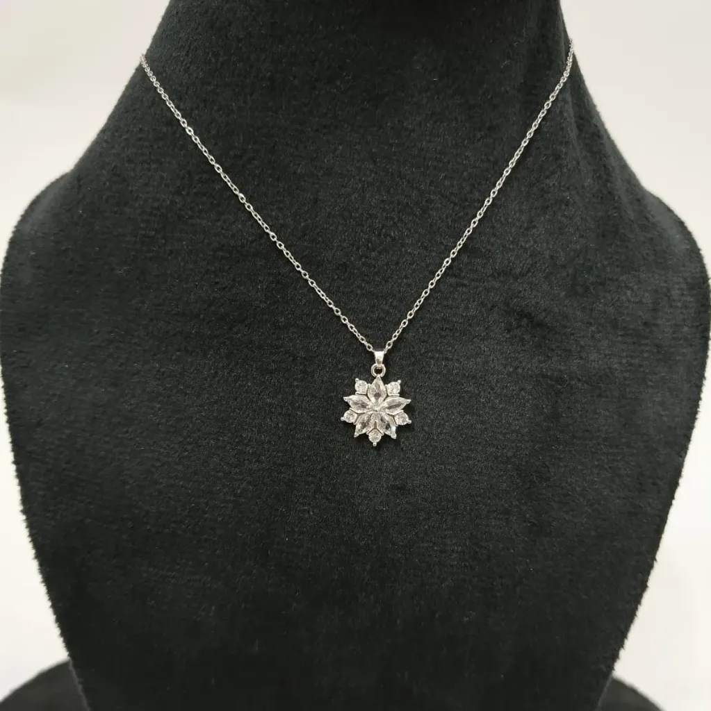 [CS003] Crystal Bloom Silver Pendant Necklace